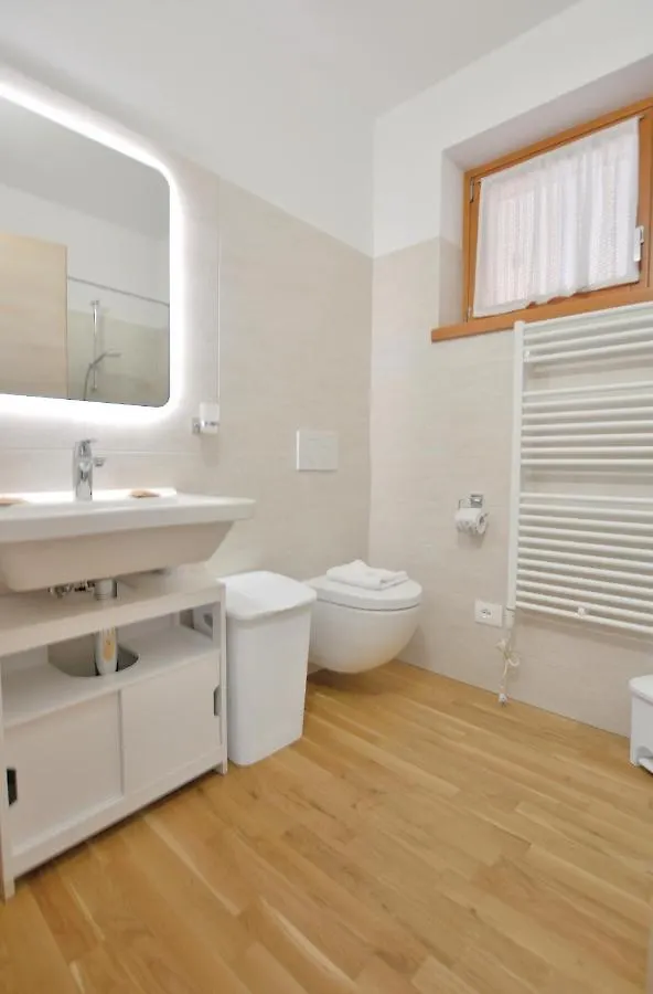 Apartment Borgo Montagna With Pool San Zeno di Montagna Italie