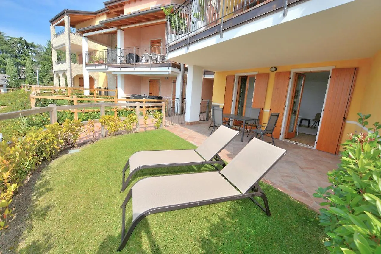 Apartment Borgo Montagna With Pool サン・ゼーノ・ディ・モンターニャ